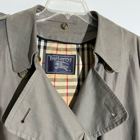 BURBERRY $500! Double-Breasted Trench Coat with Removable Wool Lining EUC - Picture 12 of 16